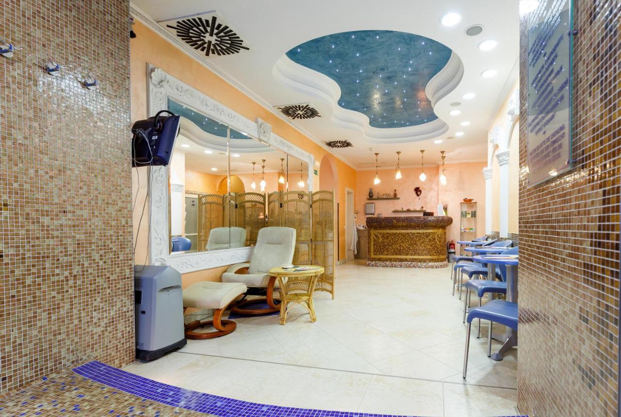 Aqua Marina Hotel 4*