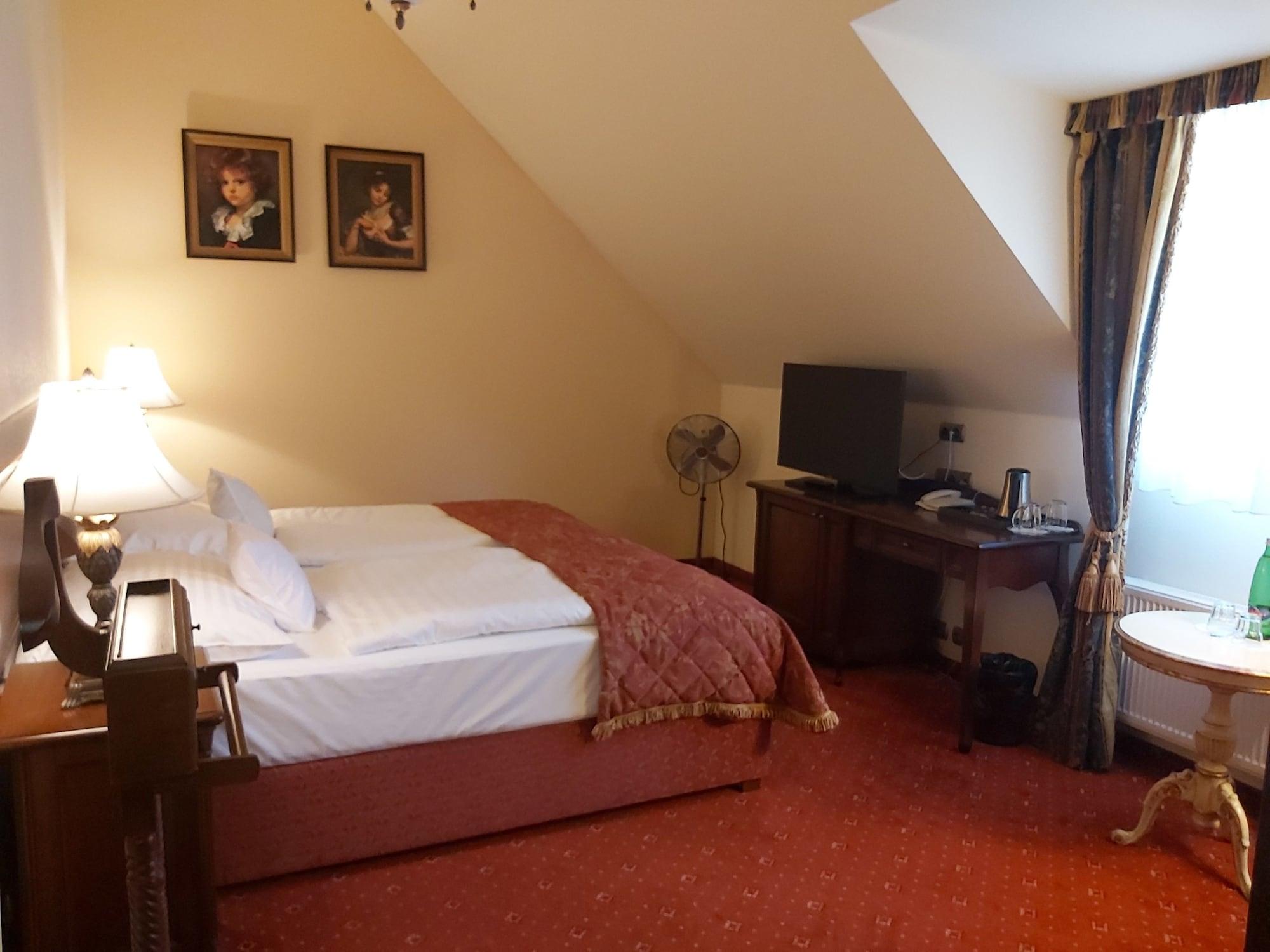Hotel Aqua Marina 4*
