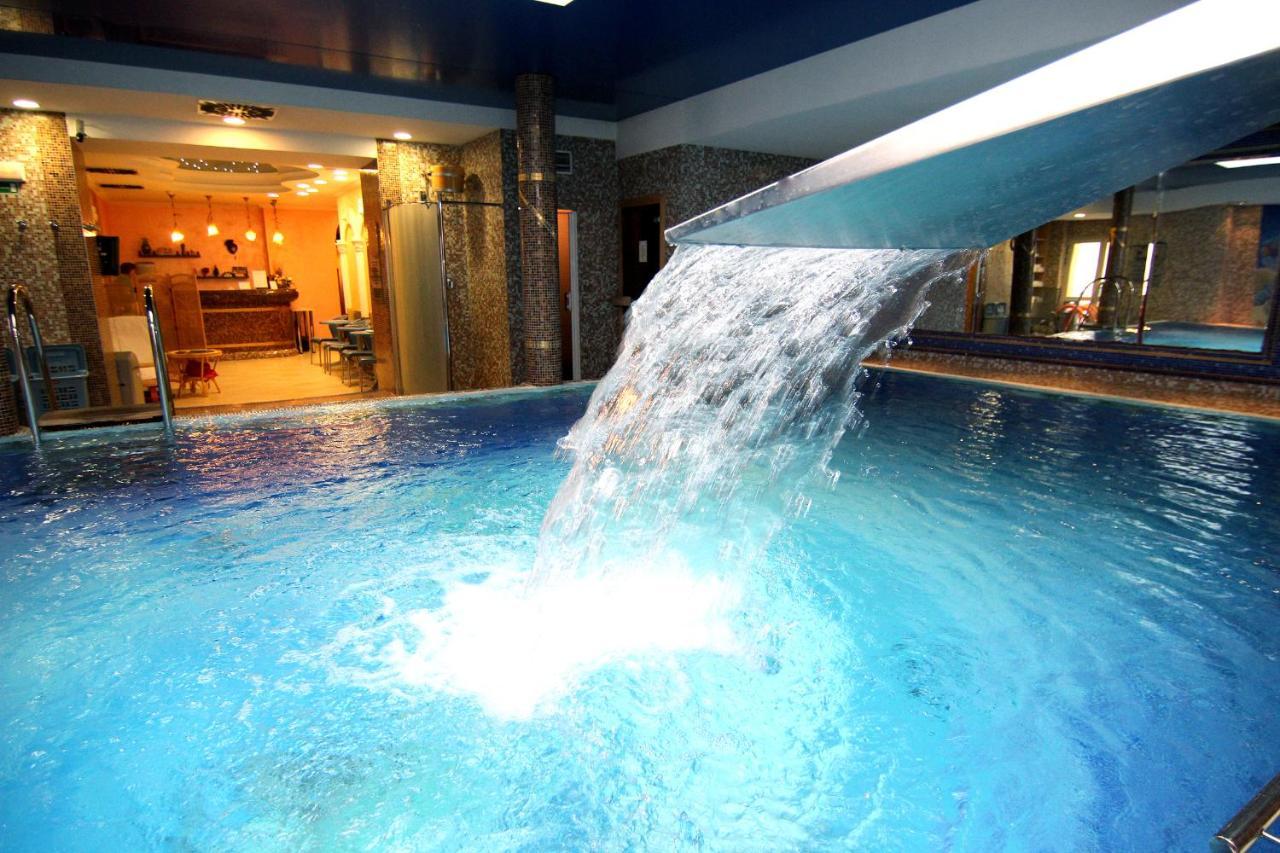 Отель Aqua Marina 4*